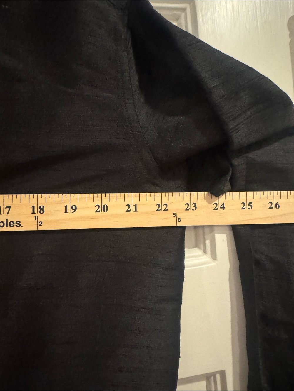 Classic Black Button-Down Shirt with Point Collar - Picture 6 of 7